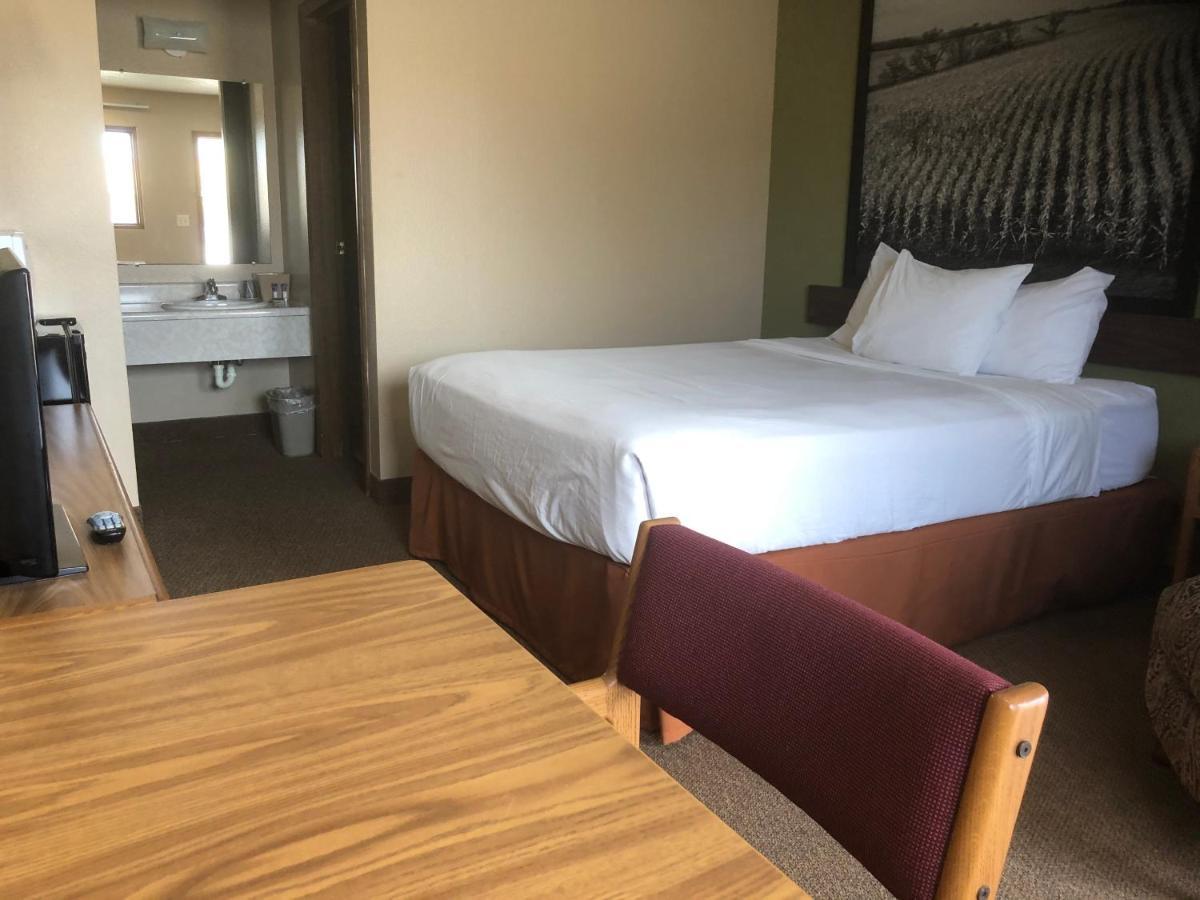 Americas Best Value Inn Onawa Exterior photo